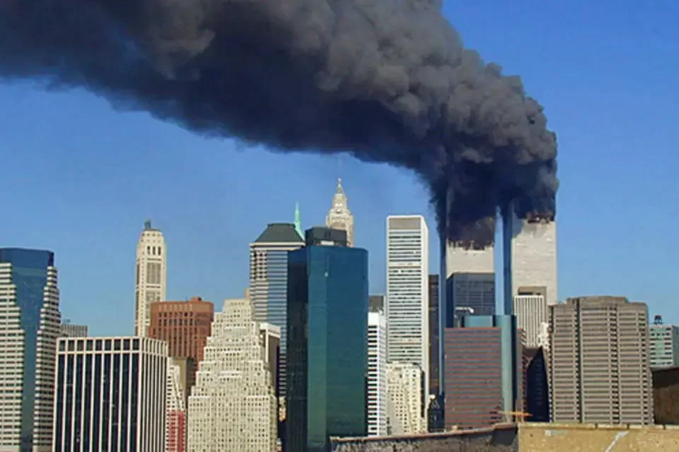 Conspiração do 11 de Setembro: Explorando Teorias Alternativas sobre os Ataques às Torres Gêmeas